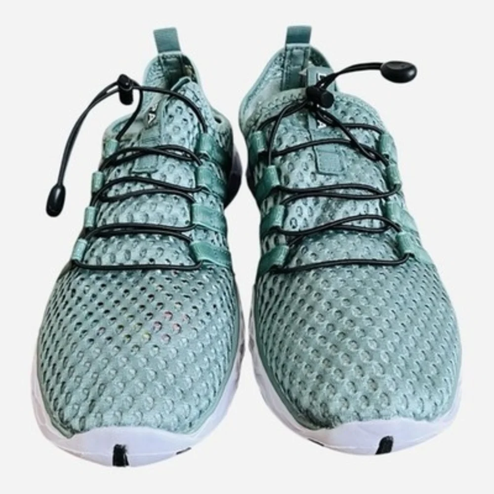 DLGJPA Aqua Green Lightweight Quick Dry Sneakers Sports Walking Shoes Sz 10 EXC